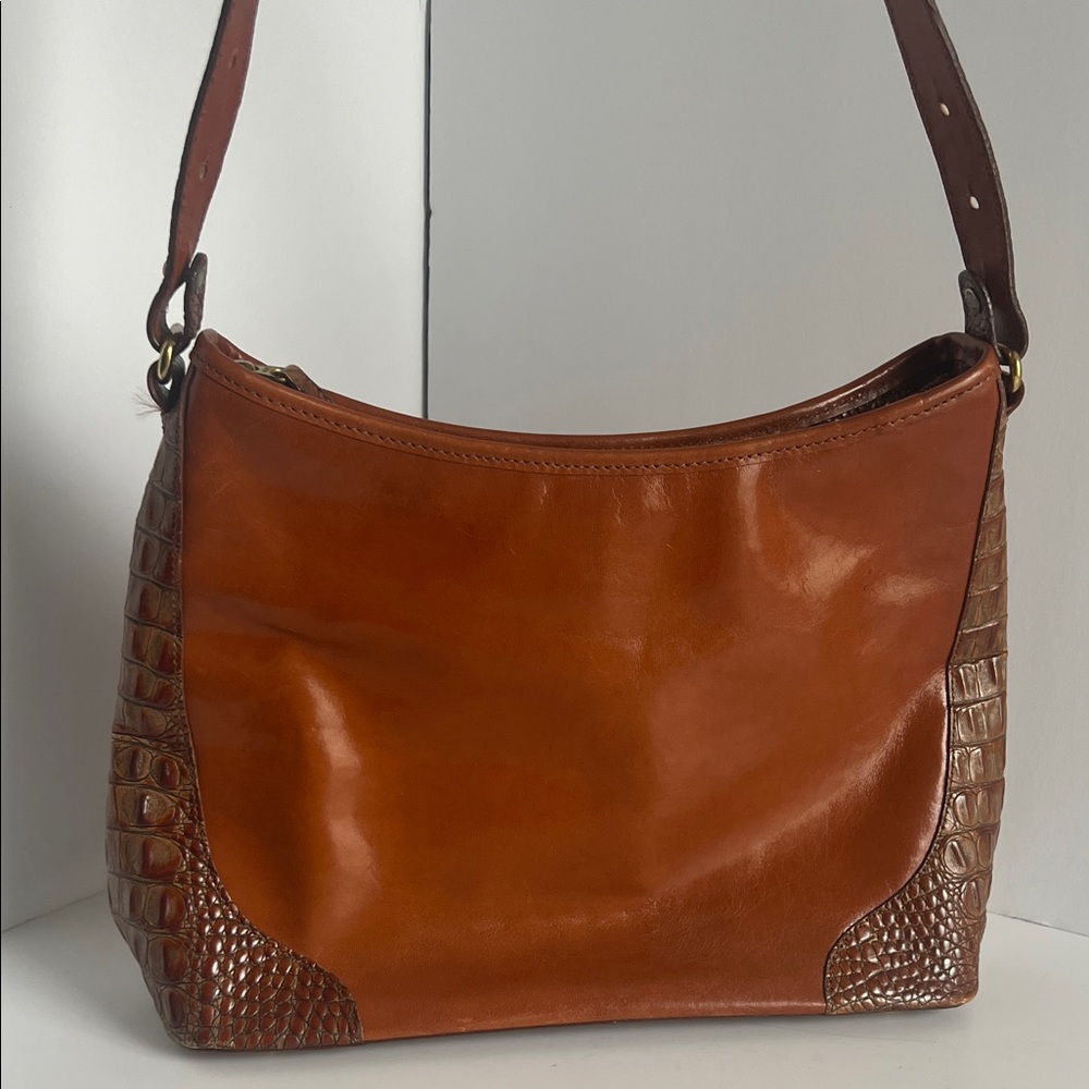 Elegant Brown Leather Shoulder Bag